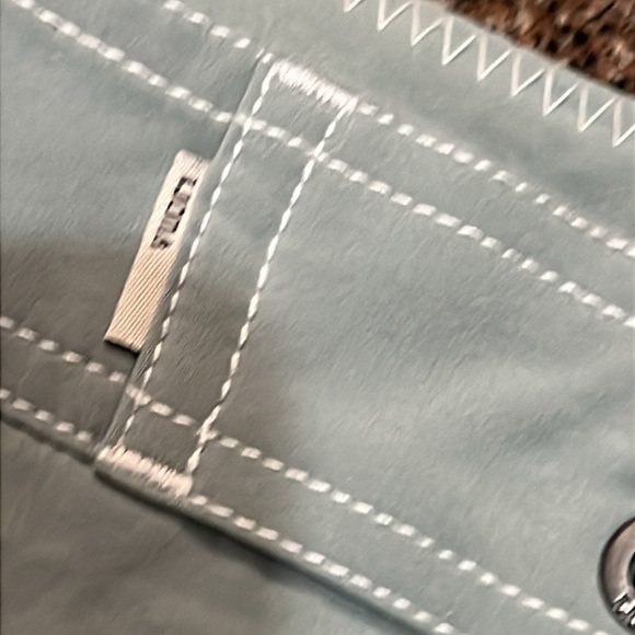 Vuori 34” Waist Shorts - Picture 3 of 4